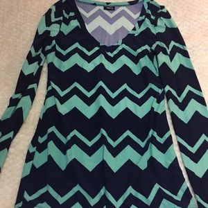 Women’s rue 21 chevron print large shirt